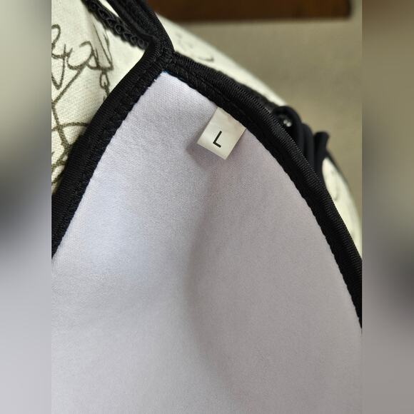 Women's Bikini Top Size Large - Picture 6 of 8